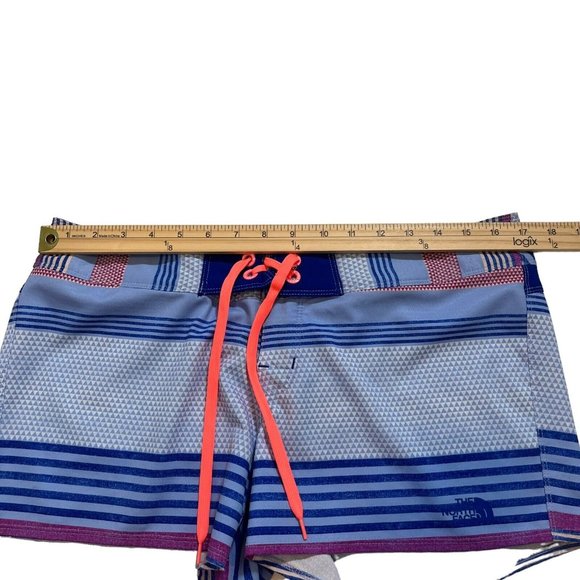 The North Face Women's Regular Striped Board Shorts Back Pocket Size 10 - Picture 9 of 10
